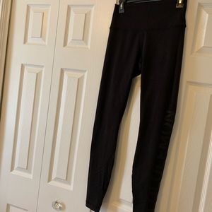 Lululemon Wunder Under 🦚